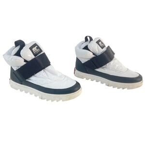 Sorel White and Black Ankle Boots